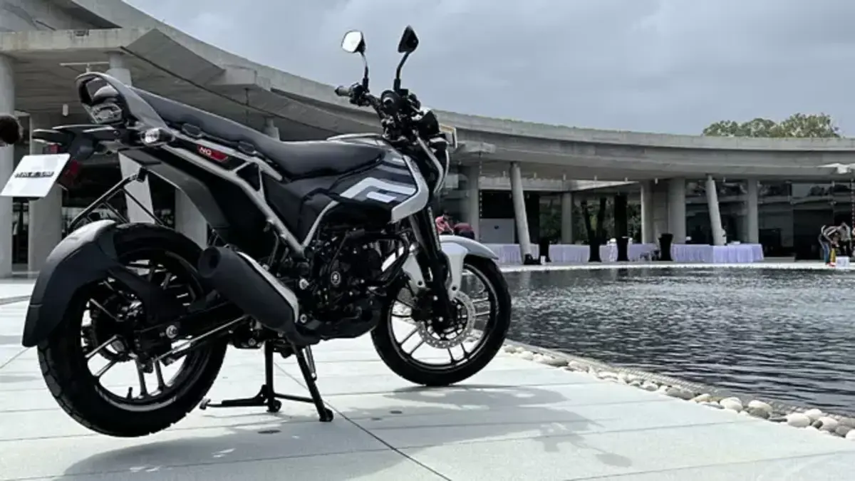 New Bajaj Freedom